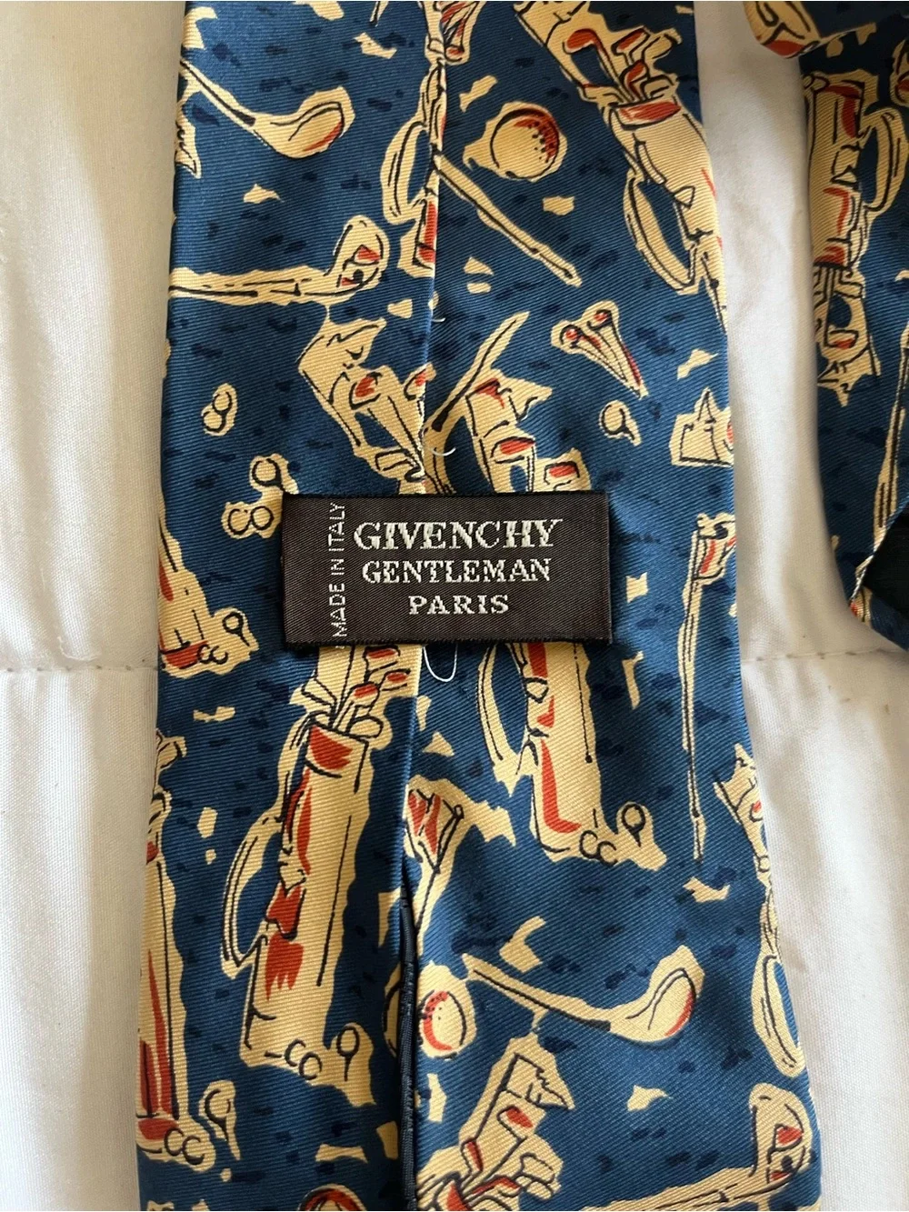 Givenchy classic silk